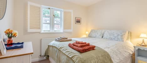 2 Schlafzimmer, Reisekinderbett, kostenloses WLAN, Bettwäsche