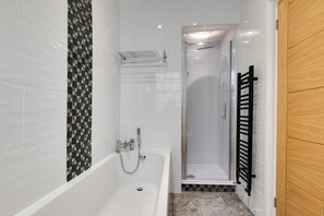 Hair dryer, towels - 2 Bed in Weymouth (oc-wy519) (Weymouth)