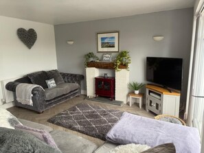 TV - 3 Bed in Saundersfoot (oc-t33113) (Saundersfoot)