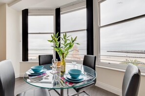 Dining - 1 Bed in Weymouth (oc-wy435) (Weymouth)