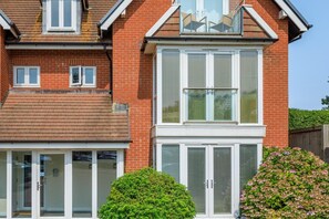 Exterior detail - 2 Bed in Weymouth (oc-wy406) (Weymouth)