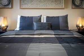 Desk, iron/ironing board, free WiFi, bed sheets - Casa Viaje, Pet Friendly, 2BR/2BA home just 10 minutes from the Plaza. (Santa Fe)