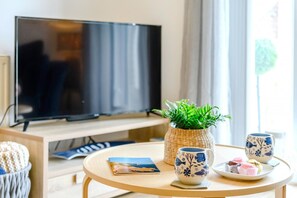 Interior - 2 Bed in Swanage (oc-wy502) (Swanage)