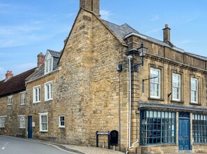 Exterior - 3 Bed in Beaminster (oc-j33121) (Beaminster)