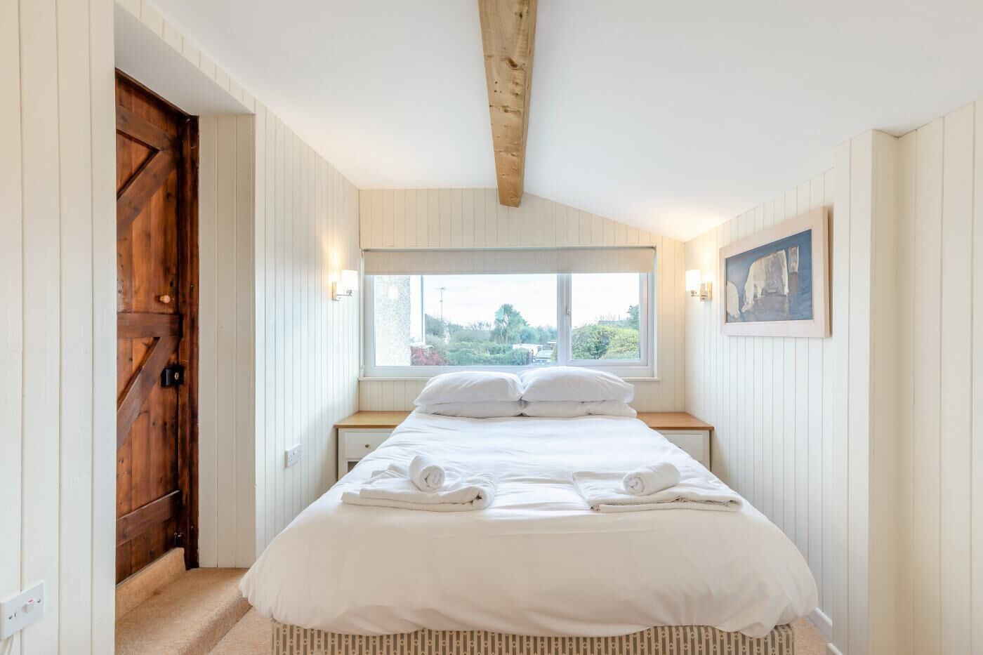 مكواة/لوح كي وواي فاي مجانًا وملاءات أسرّة