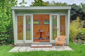 Terrace/patio - 2 Bed in Southwold (oc-wol) (Southwold)