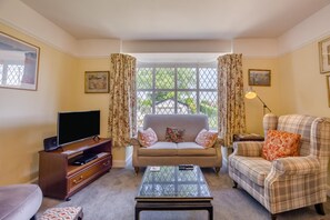 TV - 2 Bed in Southwold (oc-wol) (Southwold)