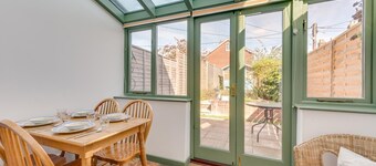 2 Bed in Woodbridge (oc-tlh)