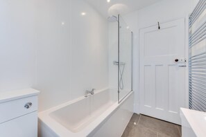 Hair dryer, towels - 4 Bed in Southwold (oc-sl140) (Southwold)