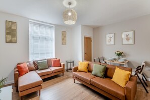 TV - 3 Bed in Skipton (oc-g33088) (Skipton)