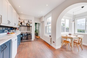 Microwave, oven, dishwasher, high chair - 5 Bed in Walberswick (oc-tww) (Walberswick)