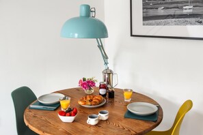 Dining - 1 Bed in Dolgellau (oc-bow292) (Brithdir and Llanfachreth)