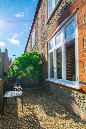 Terrace/patio - 3 Bed in Sheringham (oc-2170) (Sheringham)