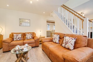 TV - 3 Bed in Sheringham (oc-2170) (Sheringham)
