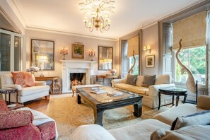 TV, fireplace - 8 Bed in Gilling West (oc-g33289) (Gilling West)