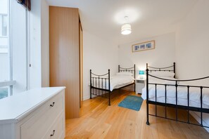 Iron/ironing board, free WiFi, bed sheets - 2 Bed in Southwold (oc-tur) (Southwold)
