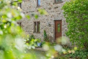 Exterior - 4 Bed in Hawes (oc-g33122) (Hawes)