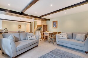 Interior - 2 Bed in Bradley (oc-ds1034) (Bradley)