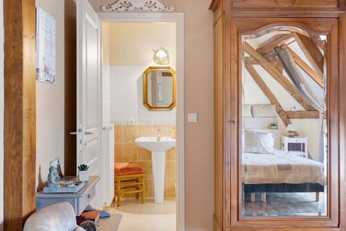 Chambre d’hôtes « Chambre Automne » avec jardin partagé et Wi-Fi