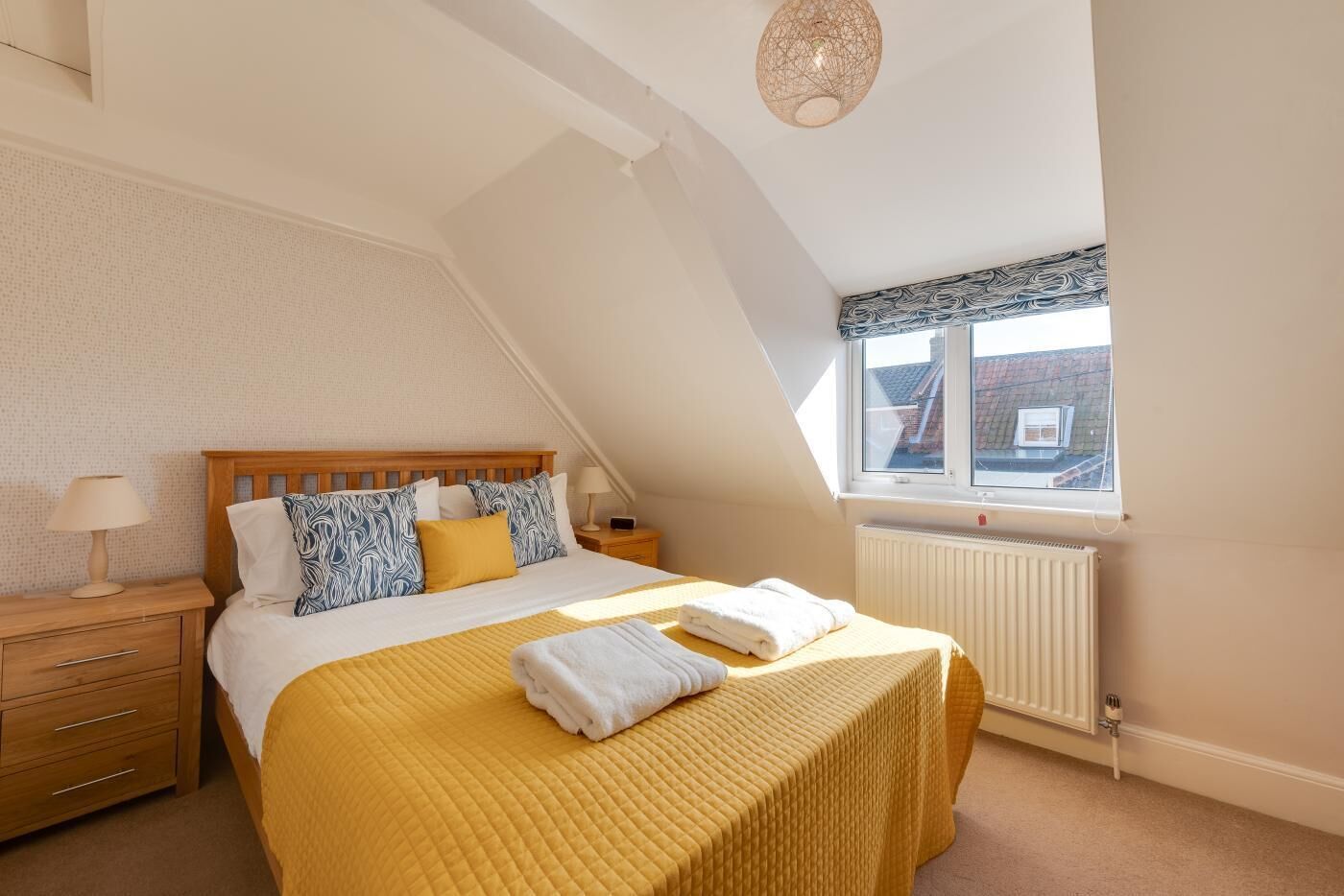 Silitysrauta/-lauta, ilmainen Wi-Fi, vuodevaatteet