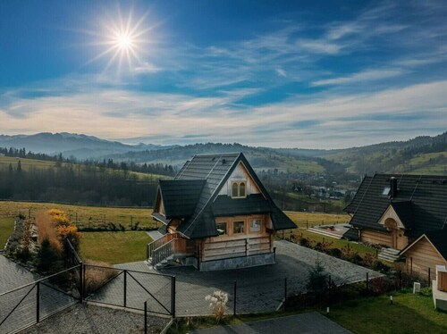 'Highlander's Retreat' with sauna