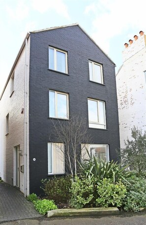 Exterior - 3 Bed in Southwold (oc-ftw) (Southwold)