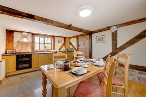 Dining - 2 Bed in Y Drenewydd (oc-waa401) (Adfa)