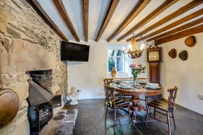 Dining - 2 Bed in Islawrdref (oc-w33317) (Islawr-dref)
