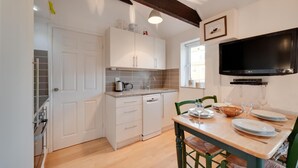 Unclassified image, 5 of 9, button - 1 Bed in Aldeburgh (oc-al105) (Aldeburgh)