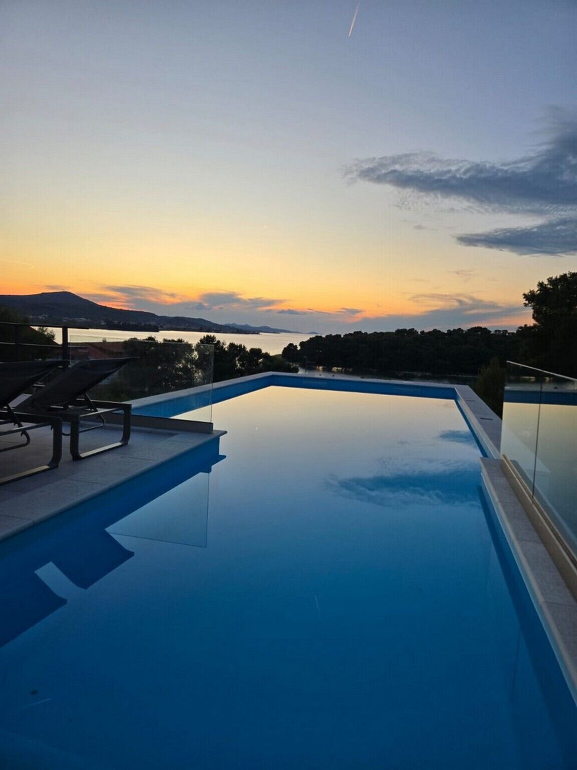 Piscina all'aperto, una piscina riscaldata