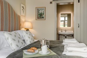 Iron/ironing board, travel crib, free WiFi, bed sheets - 2 Bed in Brassington (oc-dcgrif) (England)