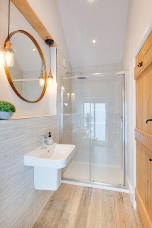 Hair dryer, towels - 2 Bed in Danby (oc-wa315) (Castleton)