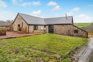 Exterior - 3 Bed in Dulverton (oc-t32975) (Brushford)