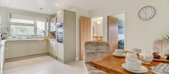 5 Bed in Washbrook (oc-m33105)