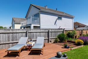 Outdoor dining - 3 Bed in Paignton (oc-puffin) (Paignton)