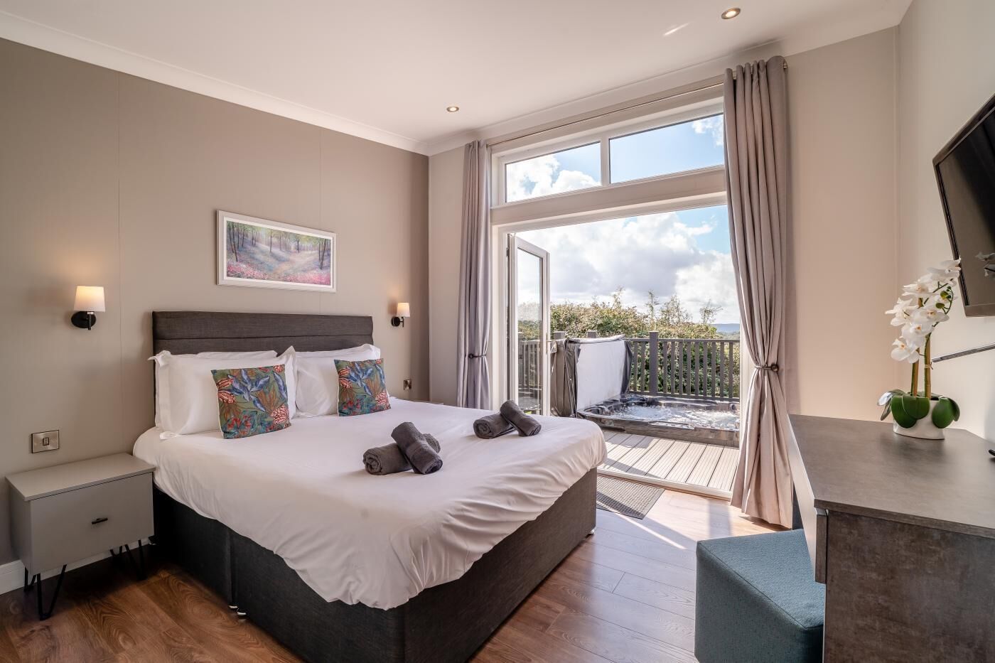 4 bedrooms, free WiFi, bed sheets