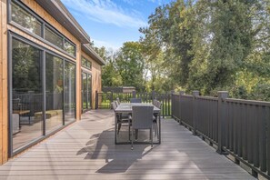 Outdoor dining - 4 Bed in Coleford (oc-t33302) (Coleford)