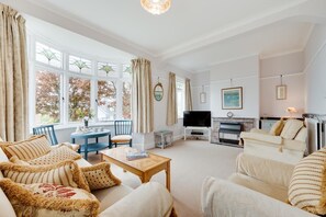 TV - 3 Bed in Salcombe (oc-bc4455) (Salcombe)