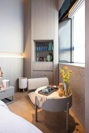 In-room safe, free WiFi - Beijing Bolly Wood Hotel-Guomao SKP (Bei Jing Shi)