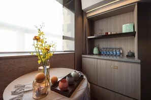 In-room safe, free WiFi - Beijing Bolly Wood Hotel-Guomao SKP (Bei Jing Shi)