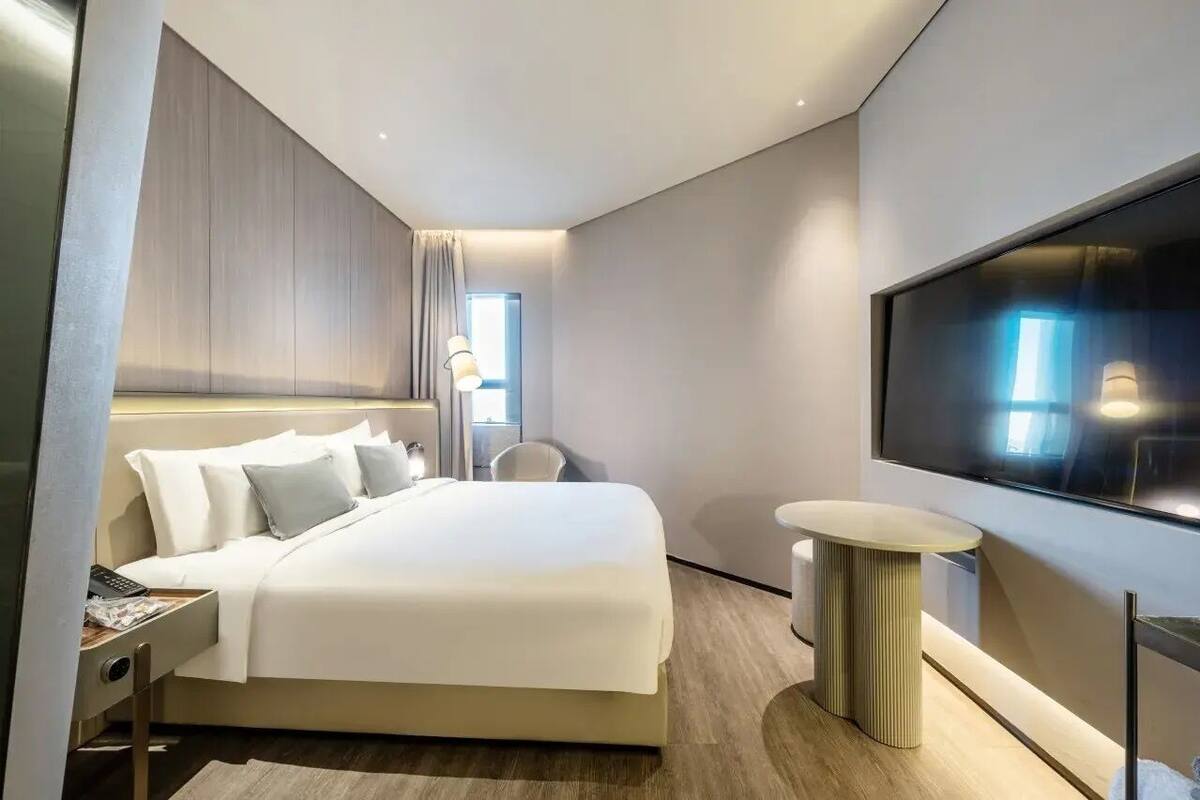 特色雙人房 | 房內夾萬、免費 Wi-Fi