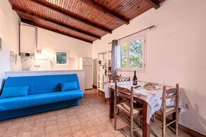 Living area - Villa "Folaca" 45m² - 2/5 pers, Rondinara, Bonifacio (Bonifacio)