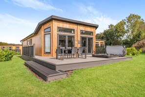 Outdoor dining - 3 Bed in Coleford (oc-t33298) (Coleford)