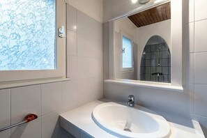 Bathroom - Villa "Balistra" 45m² - 2/5 pers, Rondinara, Bonifacio (Bonifacio)