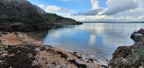 Beach - 4 Bed in Brixham (oc-bcharb) (Brixham)