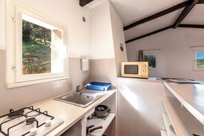 Private kitchen - Villa "Lavezzi" 35m² - 2/4 pers, Rondinara, Bonifacio (Bonifacio)