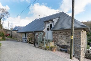 Exterior - 3 Bed in Totnes (oc-bcplym) (Broadhempston)