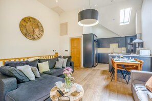 TV - 2 Bed in Langham (oc-l33117) (Langham)