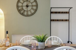 Dining - 3 Bed in Lincoln (oc-w33395) (Lincoln)