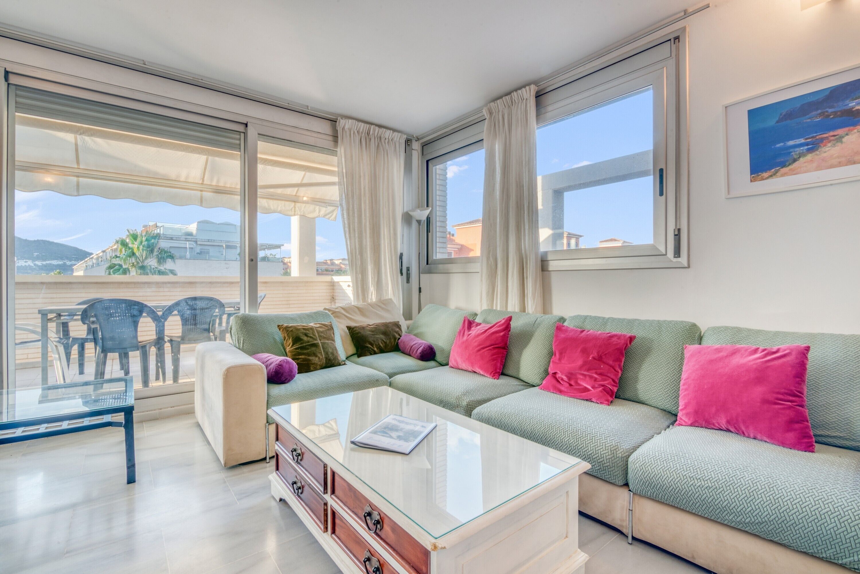 Télévision, table de tennis de table